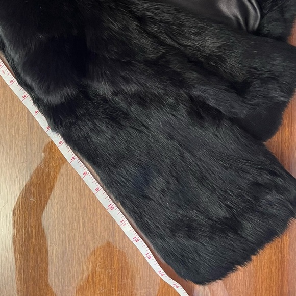 Elegant vintage 3/4 sleeve Black Fur Jacket - Picture 10 of 15